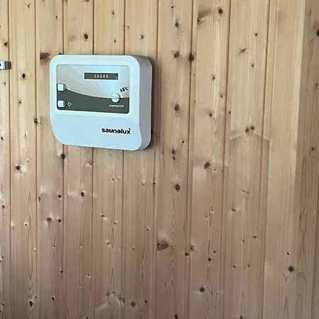 Apartment Erfurt-gemuetlich-sonnig-kueche-bad-garten-parken-pool-sauna-wlan-carogruen Erfurt